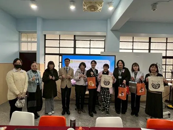 a261ccdd-b351-4369-b73a-5d77d18c0915-1