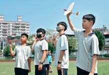 師生齊飛、教學相長 南投縣滑翔機飛行競賽於24日熱鬧登場 圖/南投縣政府