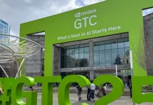 國戰會論壇/蔡鎤銘》輝達新品「前所未見」 黃仁勳「敬酒外交」的魅力 圖/翻攝網路