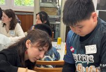 北市力行國小臺味夜市迎「奧客」 以鱟會友共品茶香