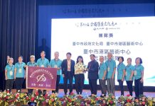 在服務之外發光! 奔馳的不只是服務 還有創作的靈魂