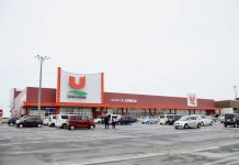 嘉義縣農特產登陸日本東北!金鑽鳳梨正式進駐青森 Universe 超市