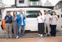 林文村以父母之名捐嘉市長照交通車 黃敏惠見證暖心善舉