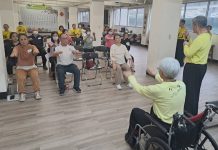 「平甩傳愛」活化長輩肌力 新北社會局表揚14家推動有功機構