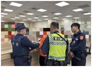 男子提款用途說詞反覆 彰化警銀戳破投資詐騙