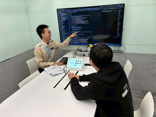 8c968334-392e-489d-8d17-a6ea2b6f7b81