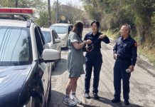 執勤途中遇外籍美女求助 仁愛外事女警溝通無障礙
