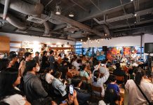 見證爵士樂魅力 「爵對有春」四天湧2萬人潮 不畏春雨共襄盛舉 台、日、韓爵士共演 吸引大批外國及親子樂迷同樂 海風電影院形塑浪漫高流