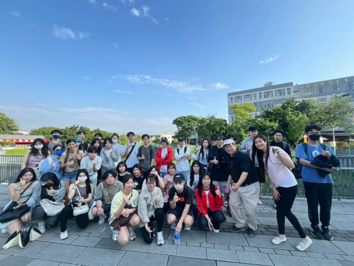 01-中原大學獲NVIDIA校園大使認證居全國之冠跨域永續科技計畫結合人文與永續教育帶領學生參訪桃園埤塘
