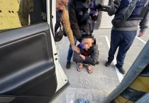 「販毒小蜜蜂」24小時送貨 嘉義2男窗邊交易販毒遭起訴