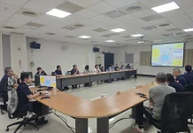 挾投61線通車優勢 集警擬優化泳渡大客車停等空間